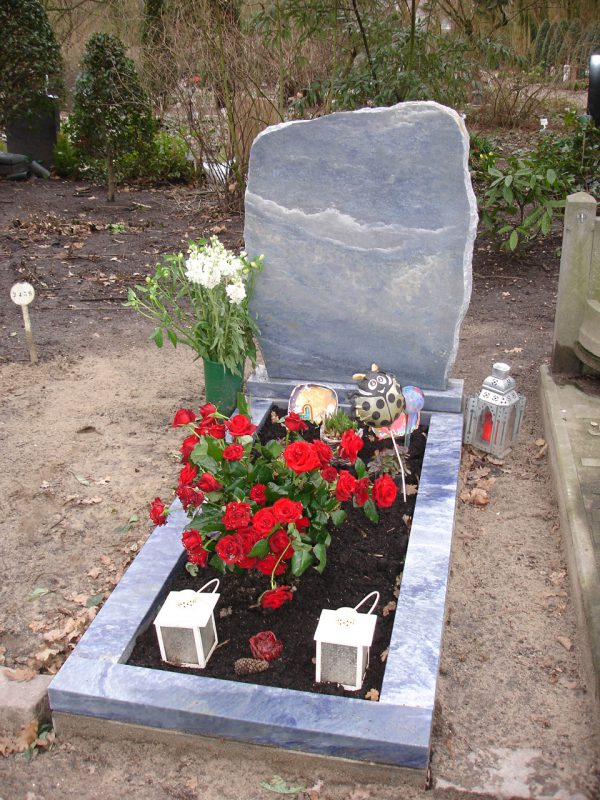 Enkel monument E117
